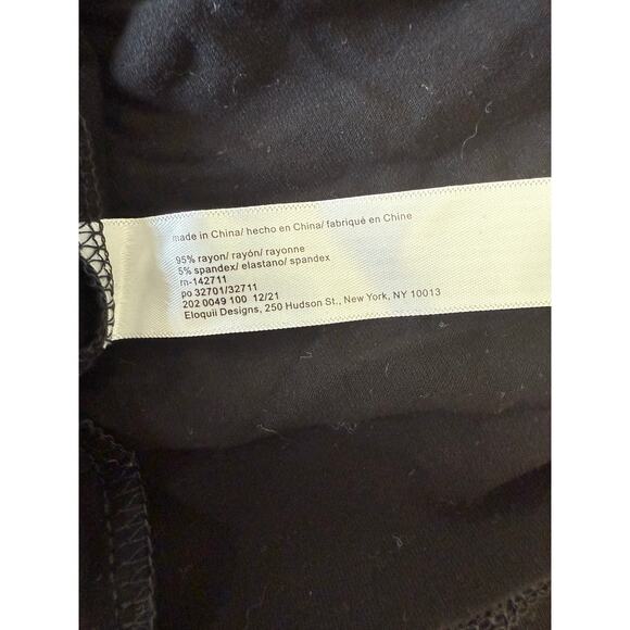 NWT Eloquii One Shoulder Cut Out Short Sleeve Top Size 26/28 Black - Picture 6 of 8